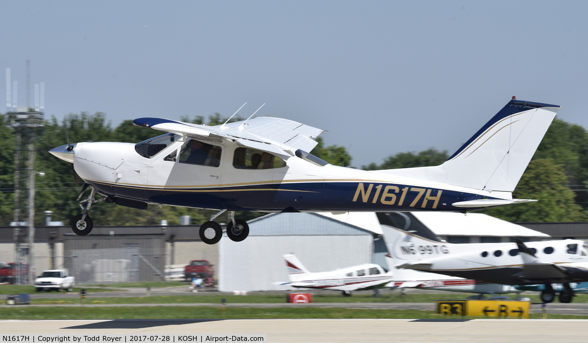 N1617H, 1975 Cessna 177RG Cardinal C/N 177RG0790, Airventure 2017