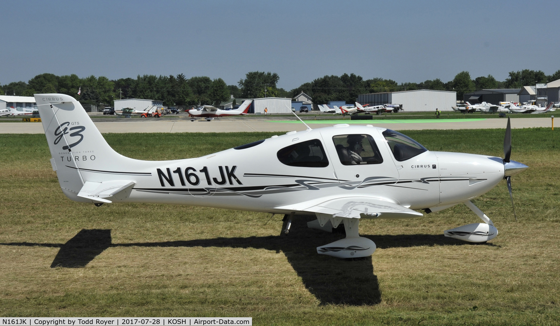 N161JK, 2007 Cirrus SR22 G3 GTS Turbo C/N 2462, Airventure 2017