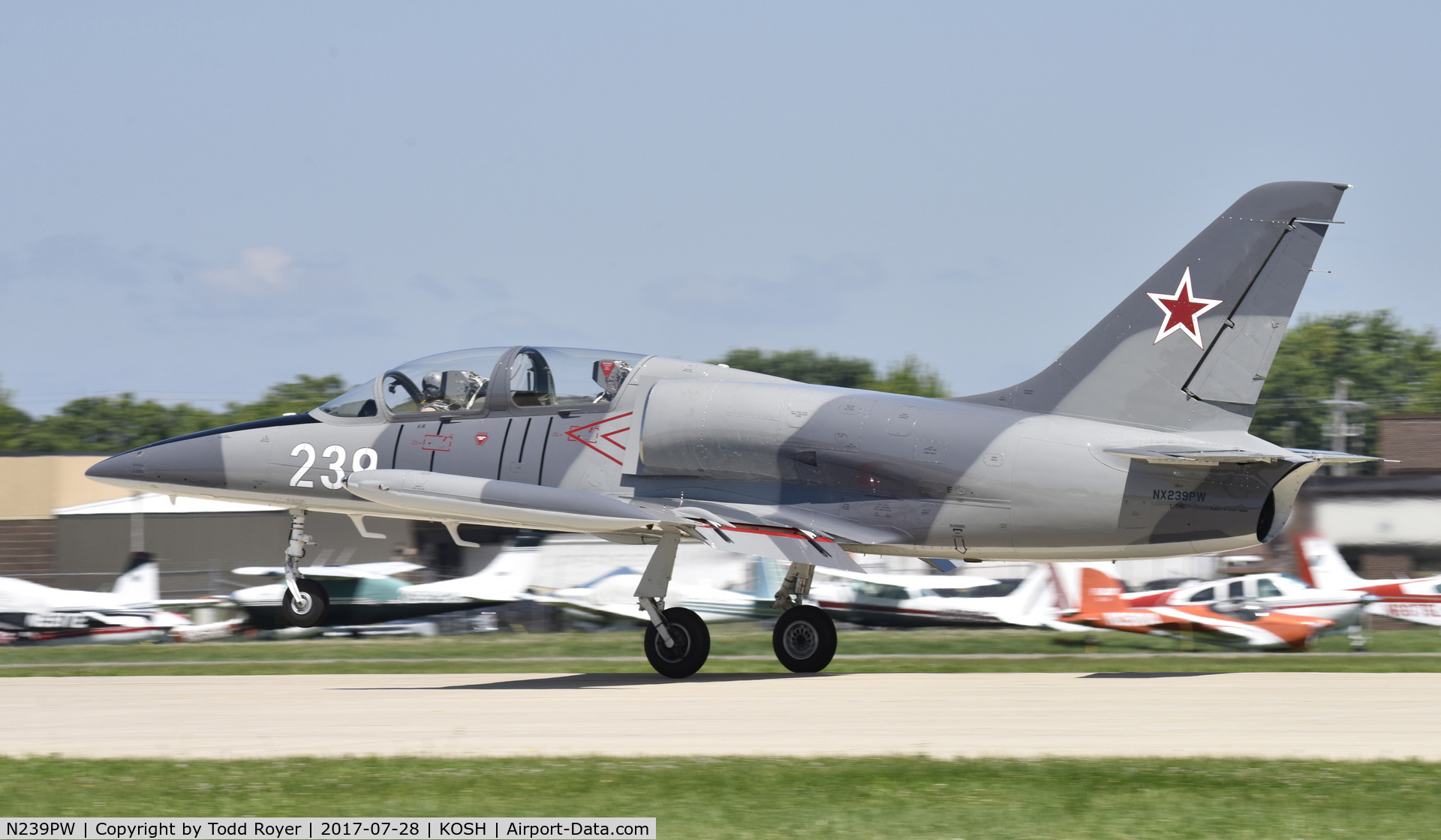 N239PW, 1979 Aero L-39C Albatros Albatros C/N 931526, Airventure 2017