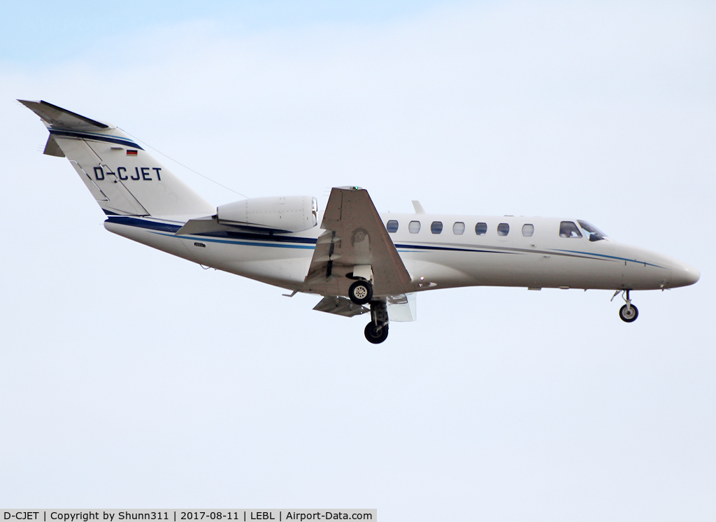 D-CJET, 2010 Cessna 525B CitationJet CJ3 C/N 525B-0349, Landing rwy 25R