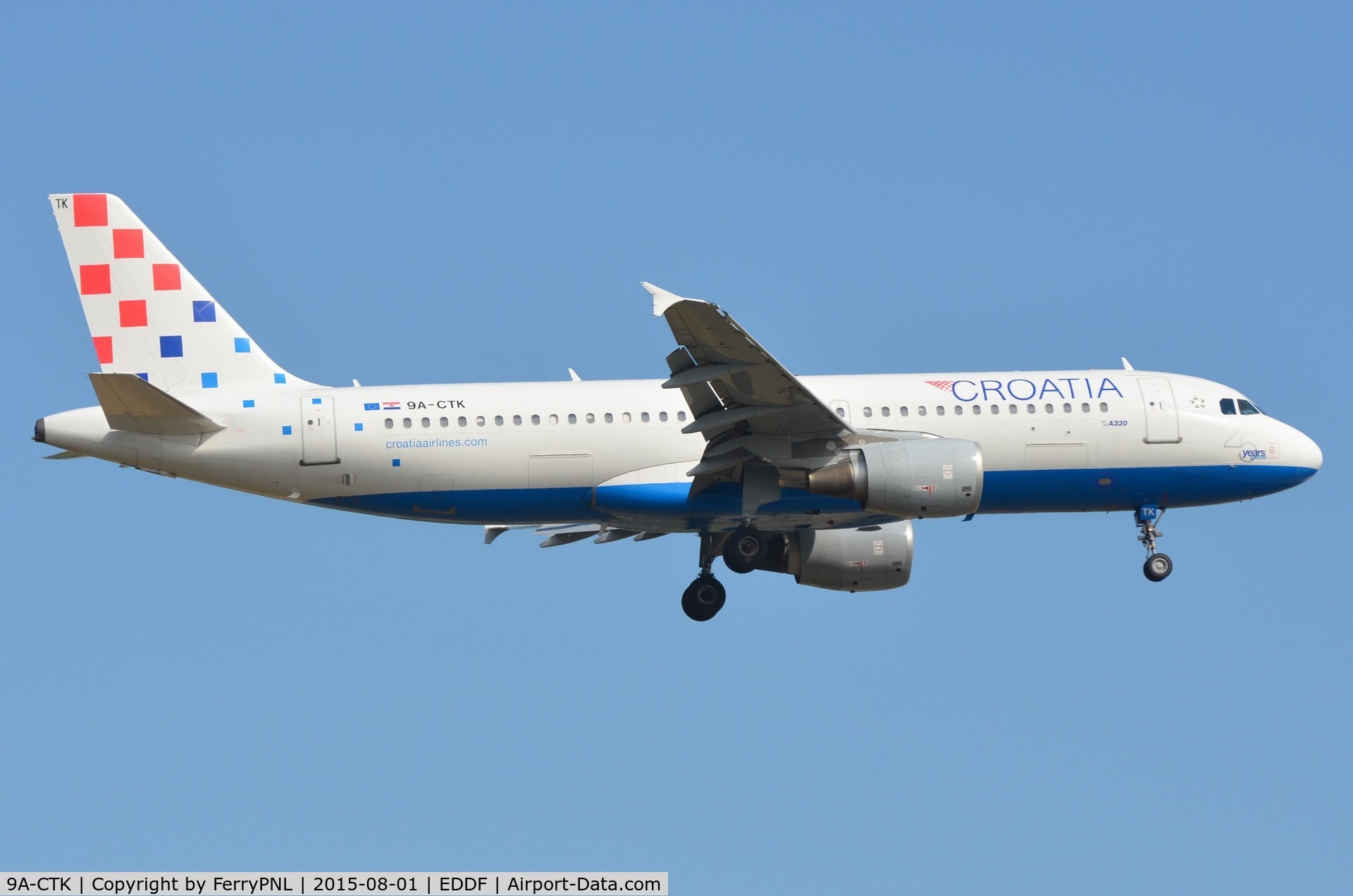 9A-CTK, 2000 Airbus A320-214 C/N 1237, Croatia A320 landing