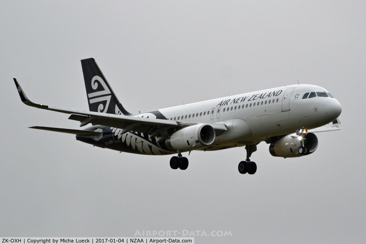 ZK-OXH, 2015 Airbus A320-232 C/N 6471, At Auckland
