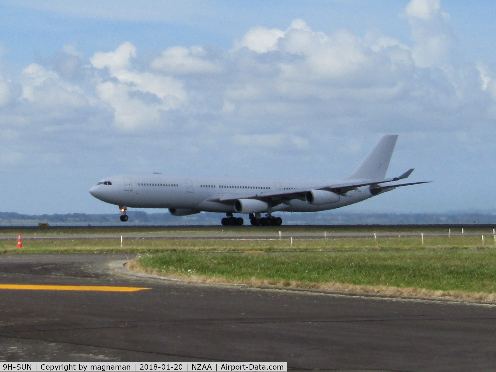 9H-SUN, 2000 Airbus A340-313X C/N 367, on lease to air NZ during dreamliner defects repairs