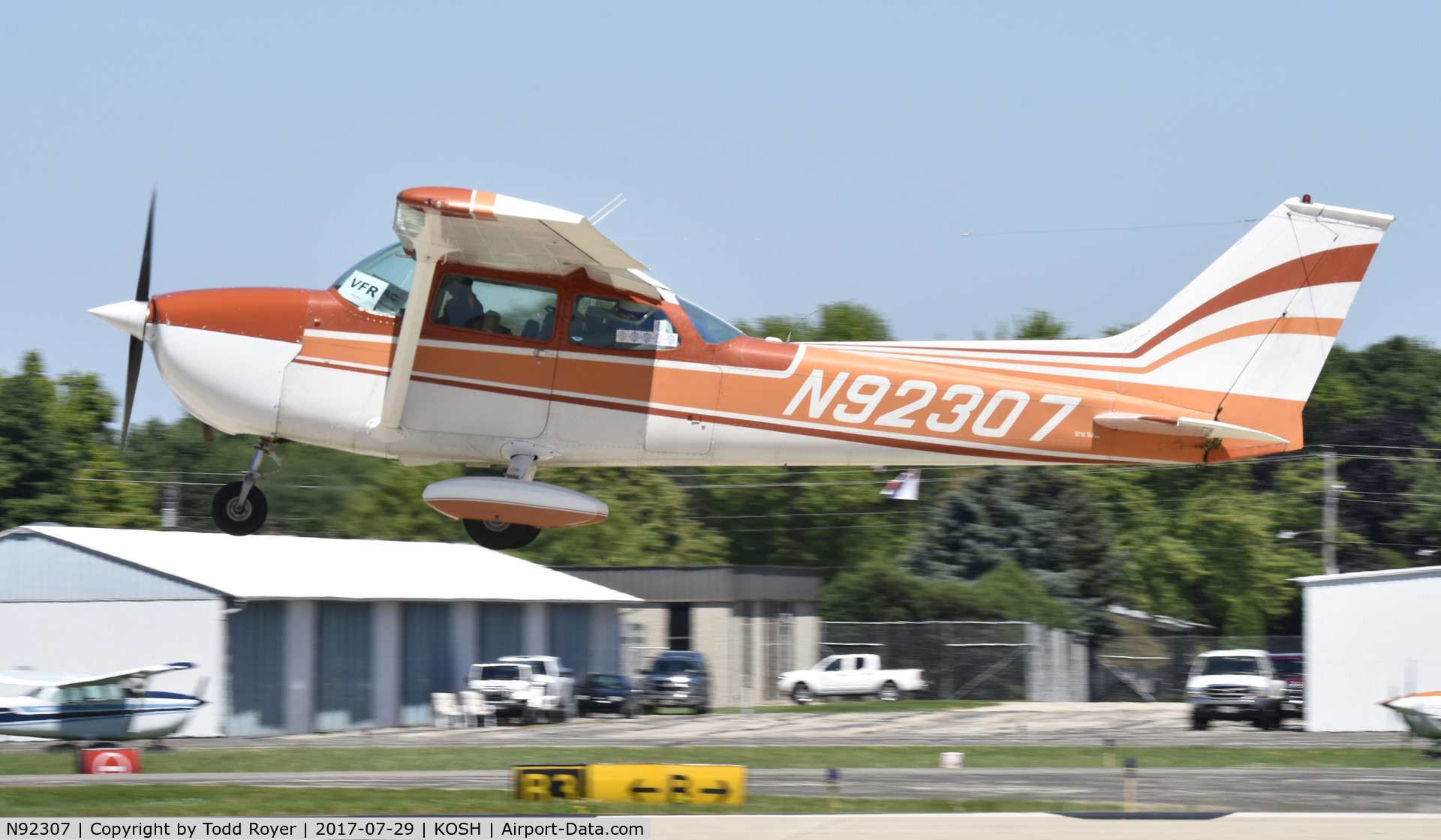 N92307, 1973 Cessna 172M C/N 17261558, Airventure 2017
