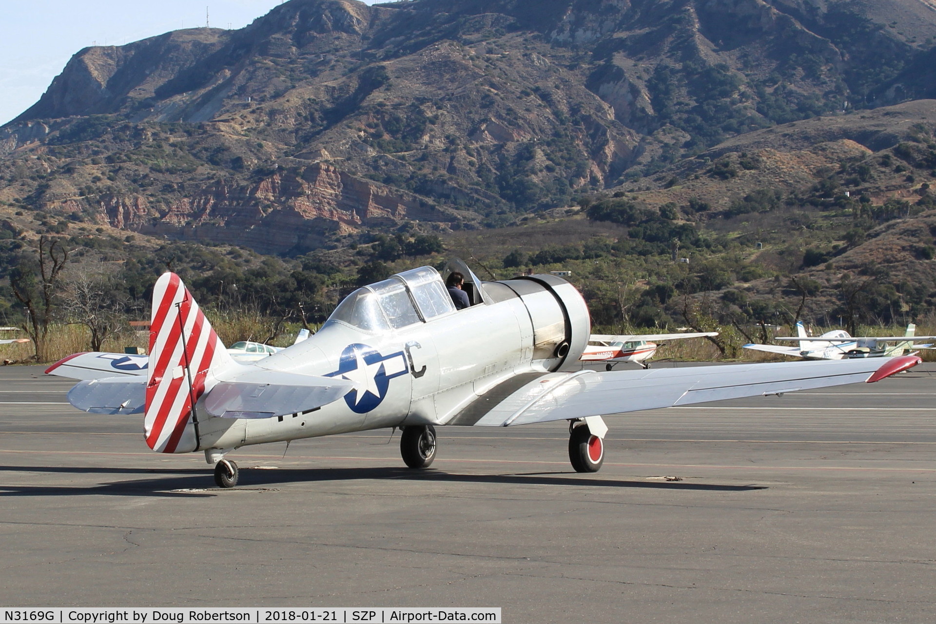 N3169G, 1945 North American AT-6F Texan C/N 121-42937, 1945 North American AT-6F TEXAN 'Daring Diane' of the Condor Squadron, P&W R-1340 550 Hp, engine warmup