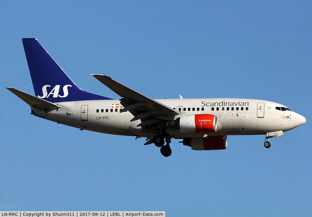 LN-RRC, 1999 Boeing 737-683 C/N 28300, Landing rwy 25R