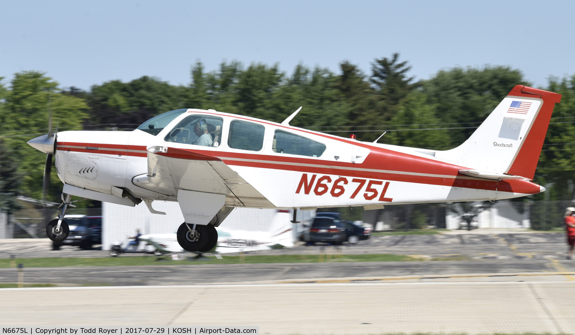 N6675L, 1979 Beech F33A Bonanza C/N CE-882, Airventure 2017