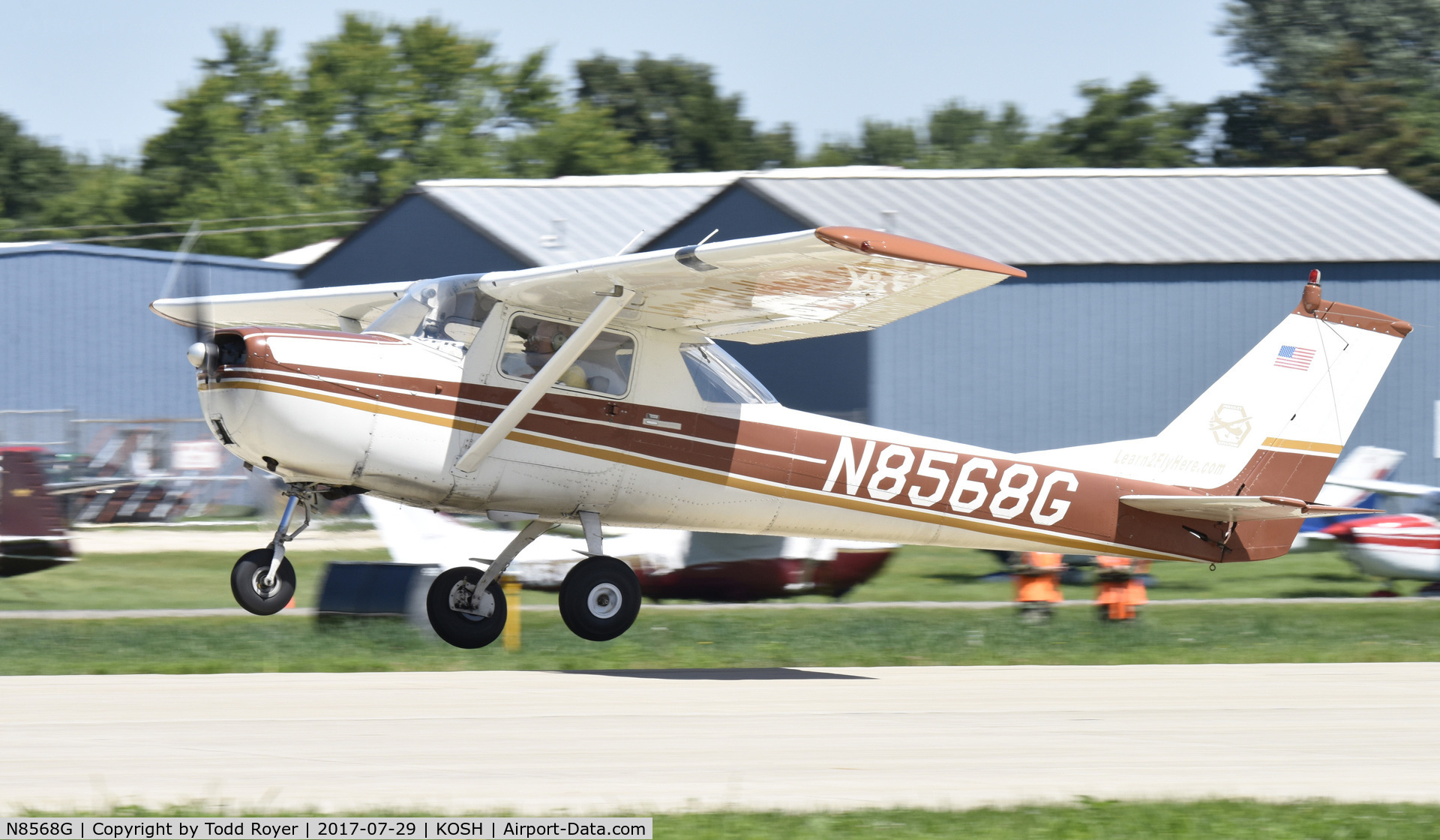 N8568G, 1966 Cessna 150F C/N 15062668, Airventure 2017