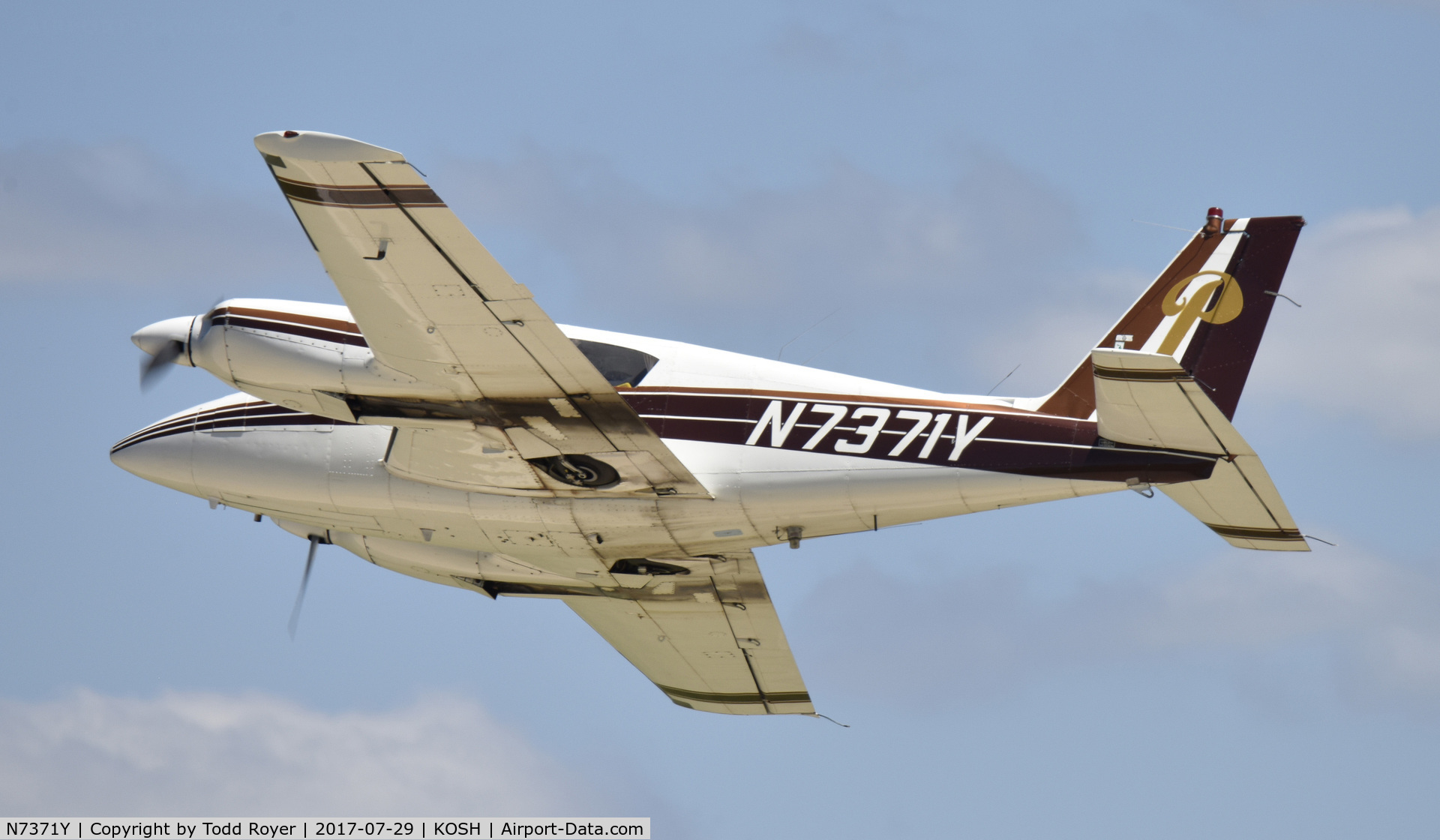 N7371Y, 1964 Piper PA-30 Twin Comanche C/N 30-423, Airventure 2017