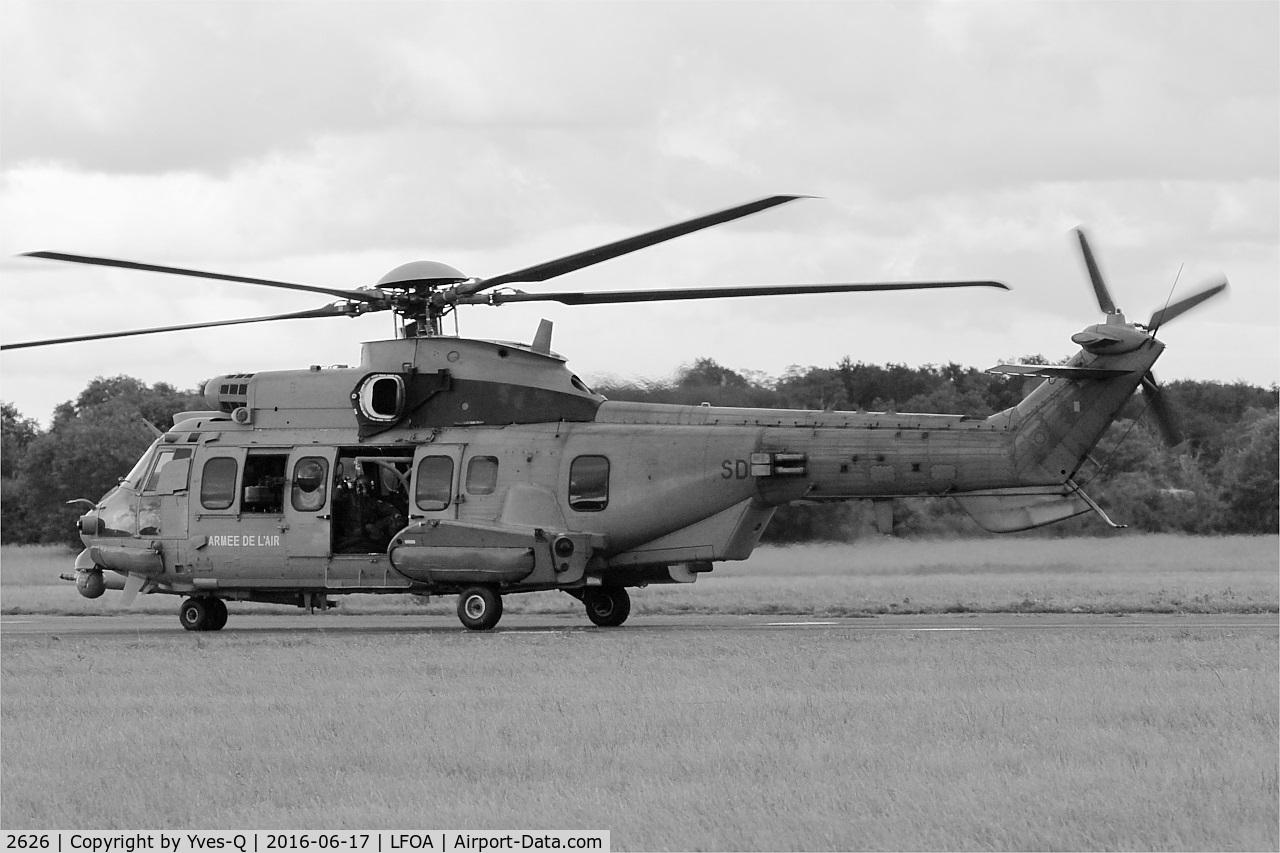 2626, Eurocopter EC-725R2 Caracal C/N 2626, Eurocopter EC-725R2 Caracal, Taxiing to holding point, Avord Air Base 702 (LFOA) Open day 2016