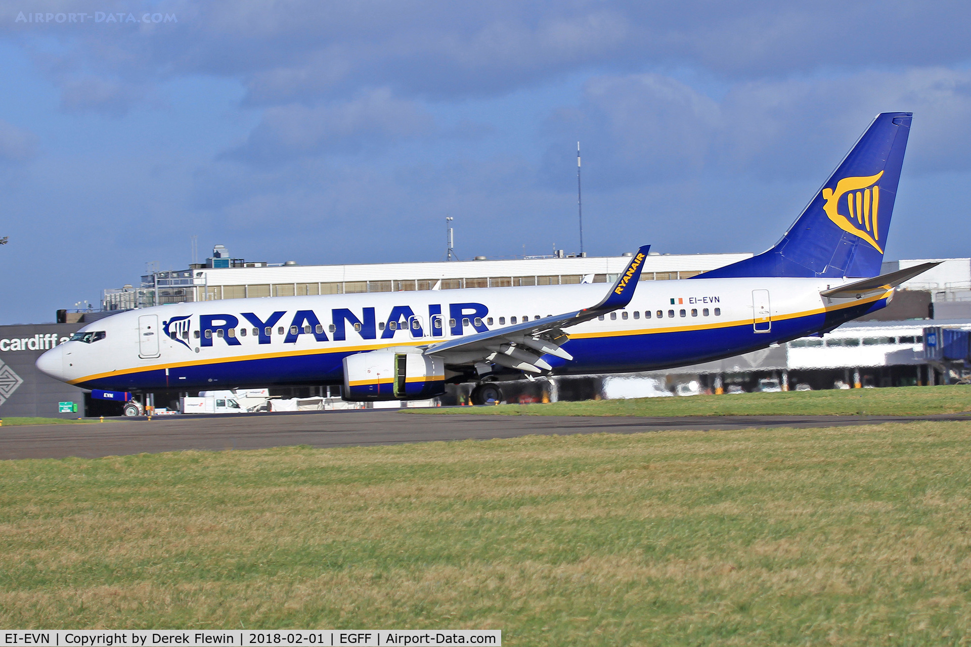 EI-EVN, 2012 Boeing 737-8AS C/N 40294, 737-8AS, Ryanair, callsign Ryanair 8WH, seen landing on runway 30 out of Tenerife Sur.