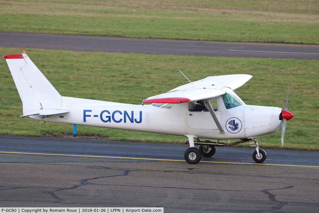 F-GCNJ, Reims F152 C/N 1751, Taxiing