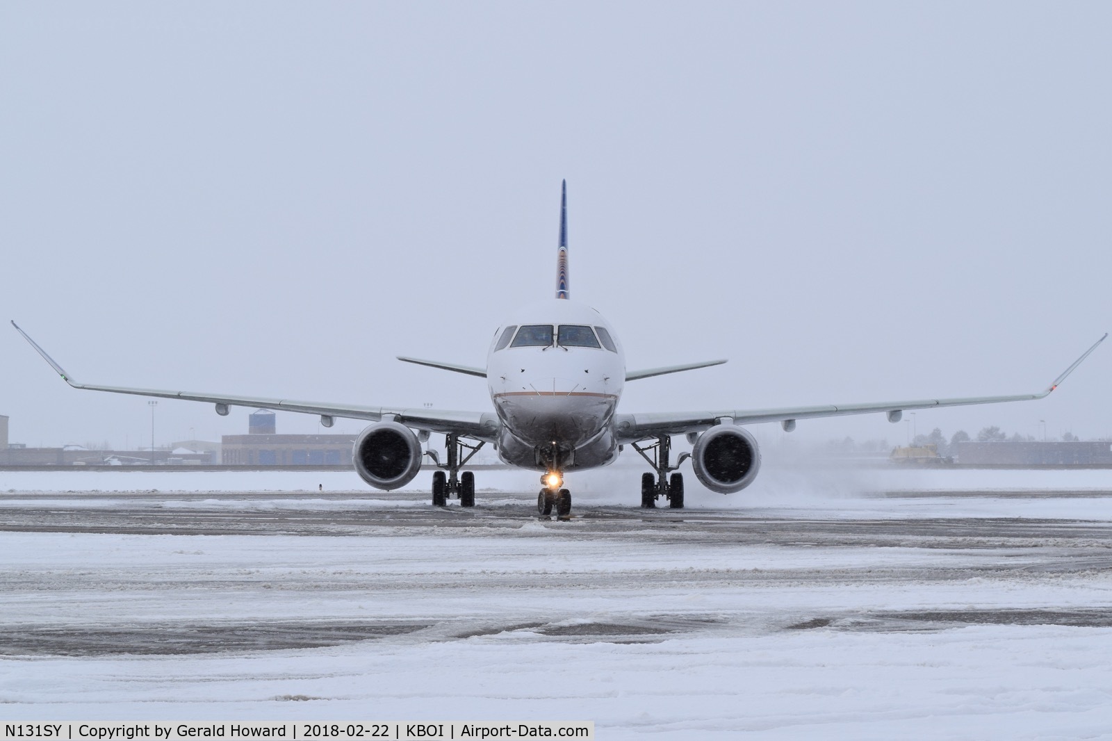 N131SY, 2015 Embraer 175LR (ERJ-170-200LR) C/N 17000450, Getting ready to turn onto the remote spots for de icing.