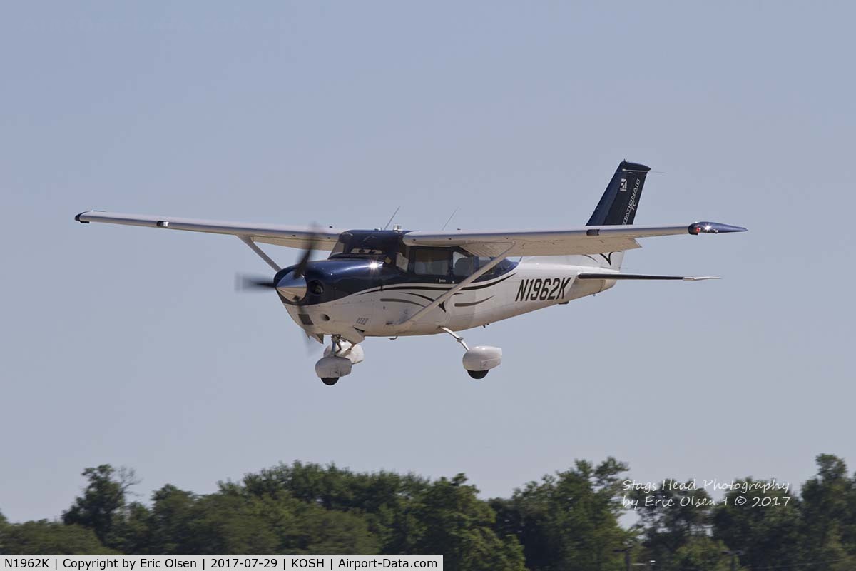 N1962K, 2013 Cessna T206H Turbo Stationair Turbo Stationair C/N T20609092, Cessna T206H at Airventure.