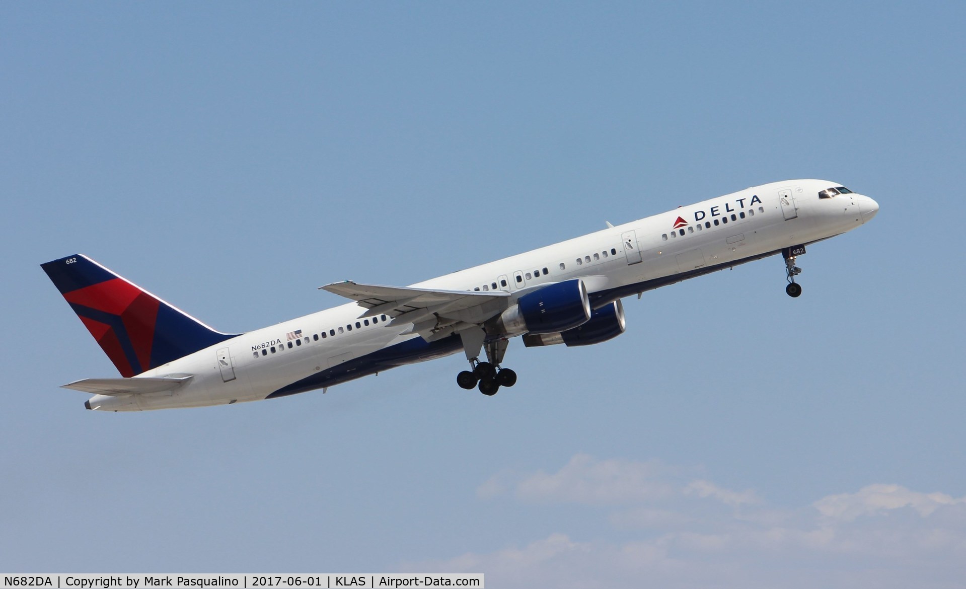 N682DA, 1993 Boeing 757-232 C/N 26958, Boeing 757-200