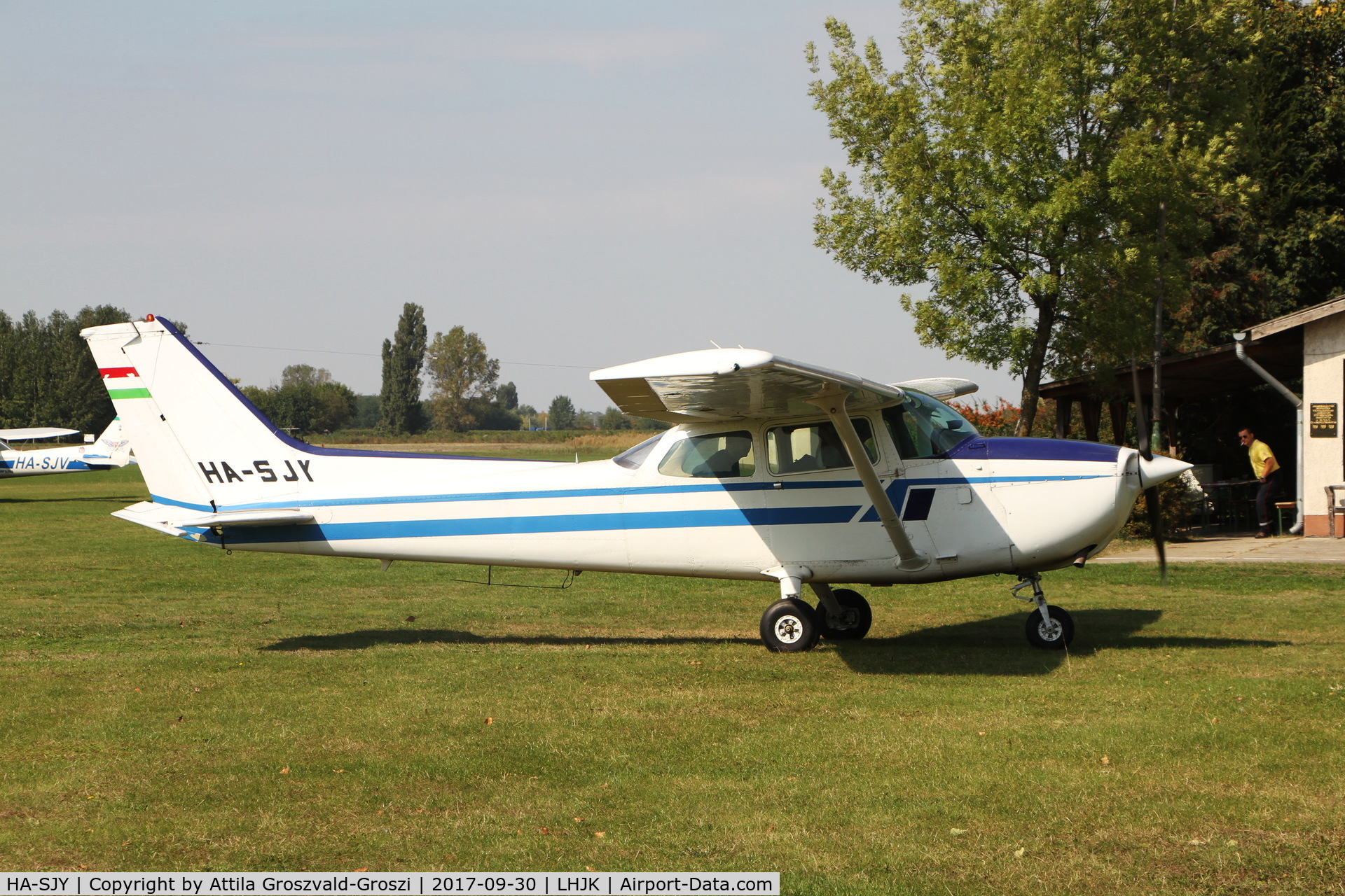 HA-SJY, Cessna 172N C/N 17268609, Jakabszállás Airport, Hungary