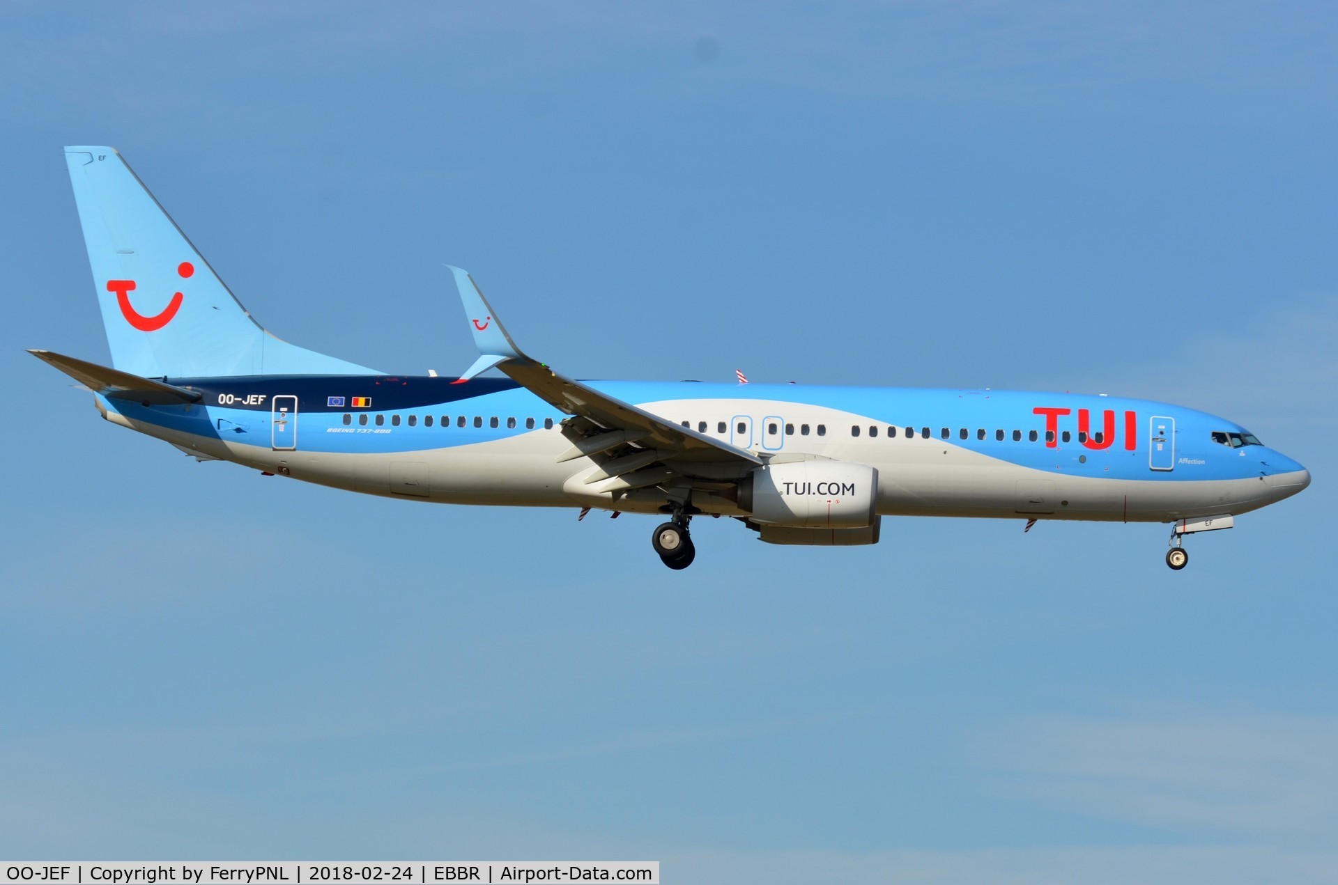 OO-JEF, 2014 Boeing 737-8K5 C/N 44271, TUI Belgium B738 on short finals.