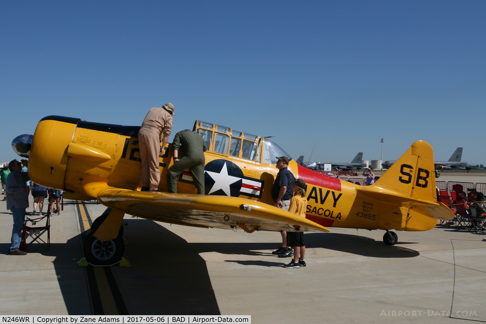 N246WR, 1944 North American SNJ-5 Texan C/N 43855, At the 2017 Barksdale AFB Airshow