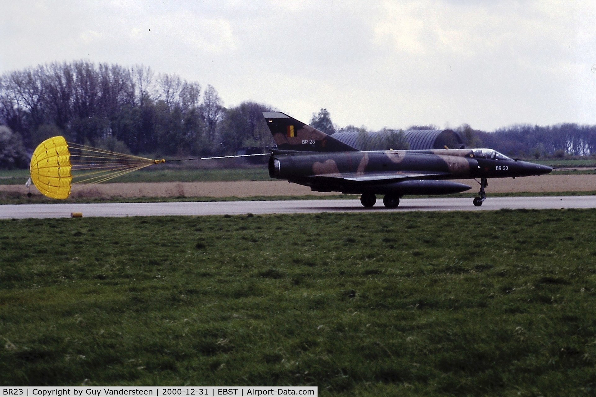 BR23, Dassault Mirage 5BR C/N 323, BAF 42 Recce Sqn Mirage 5BR BR23 at EBST (eighties)