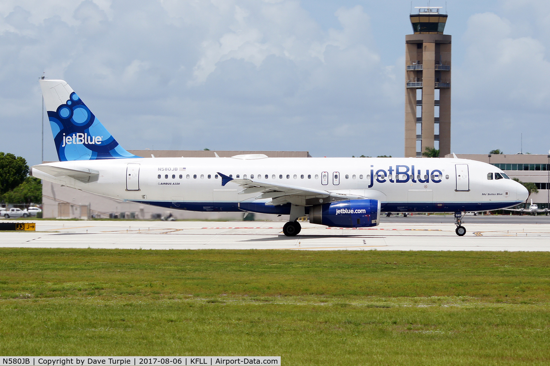 N580JB, 2003 Airbus A320-232 C/N 2136, Mo' Better Blue