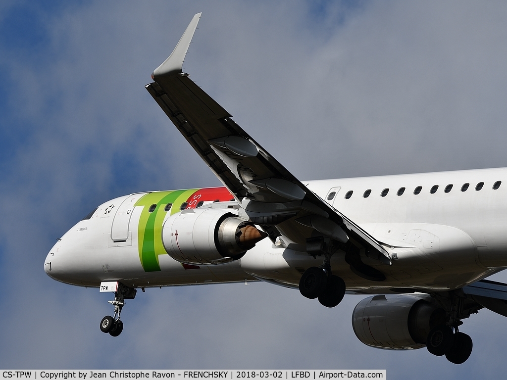 CS-TPW, 2012 Embraer 190LR (ERJ-190-100LR) C/N 19000550, TAP Express 462