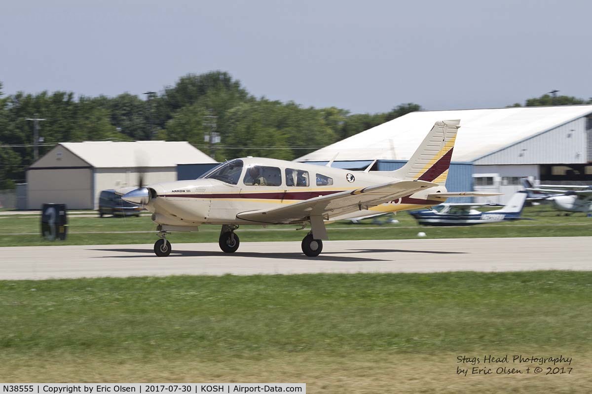 N38555, 1977 Piper PA-28R-201T Cherokee Arrow III C/N 28R-7703239, Piper PA-28 at Airventure