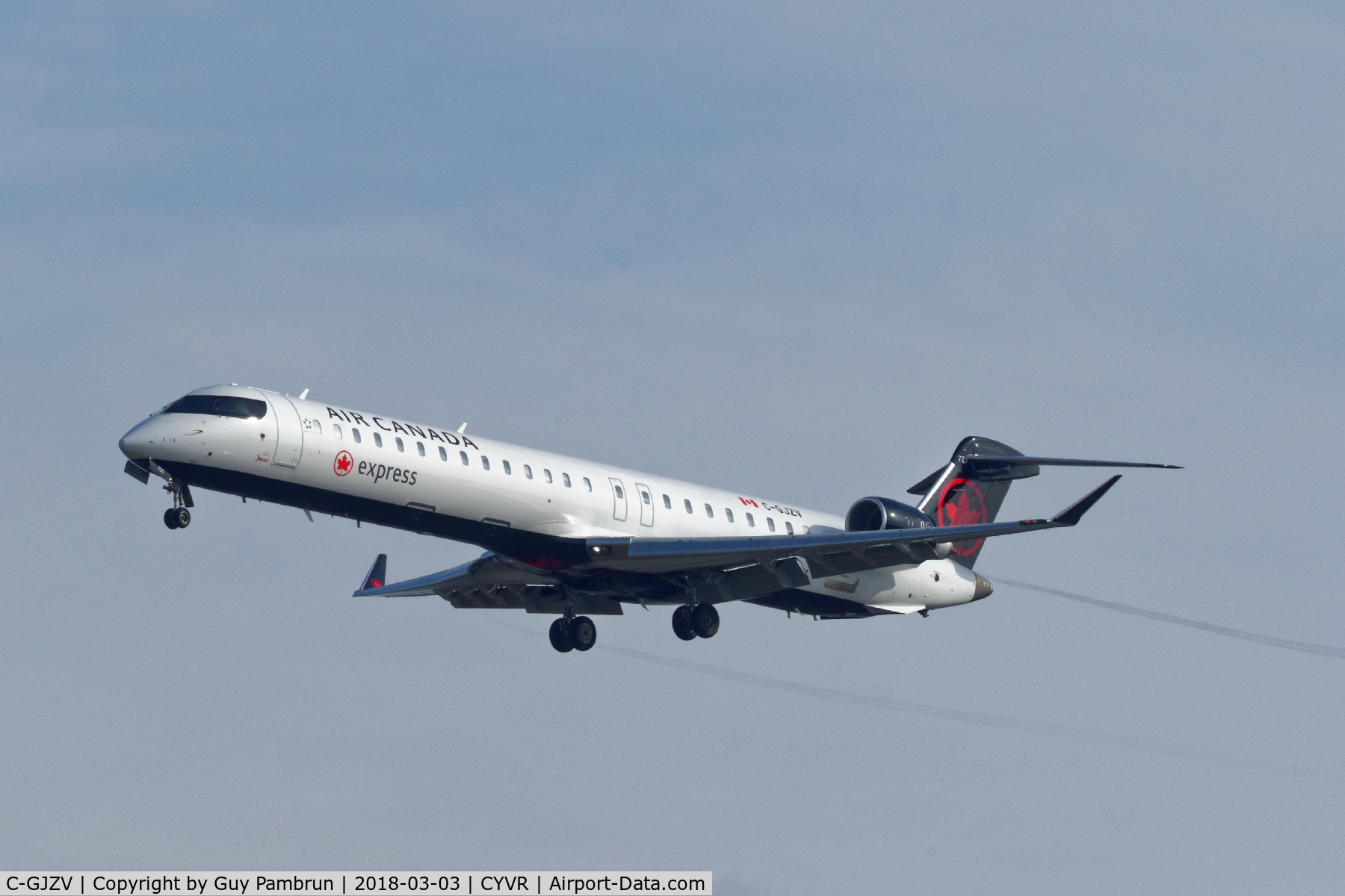 C-GJZV, 2016 Bombardier CRJ-900 (CL-600-2D24) C/N 15424, Landing