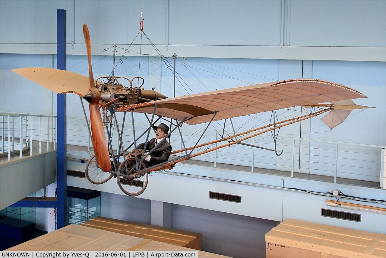 UNKNOWN, 1908 Santos-Dumont Demoiselle C/N unknown, Santos Dumont Demoiselle type 20, Air & Space Museum Paris-Le Bourget (LFPB)