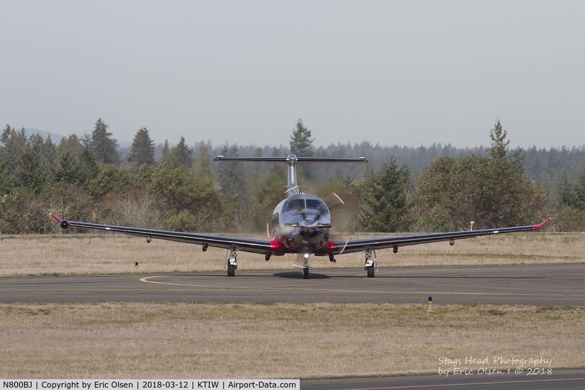 N800BJ, 2017 Pilatus PC-12/47E C/N 1678, Pilatus taxing back after returning to KTIW.