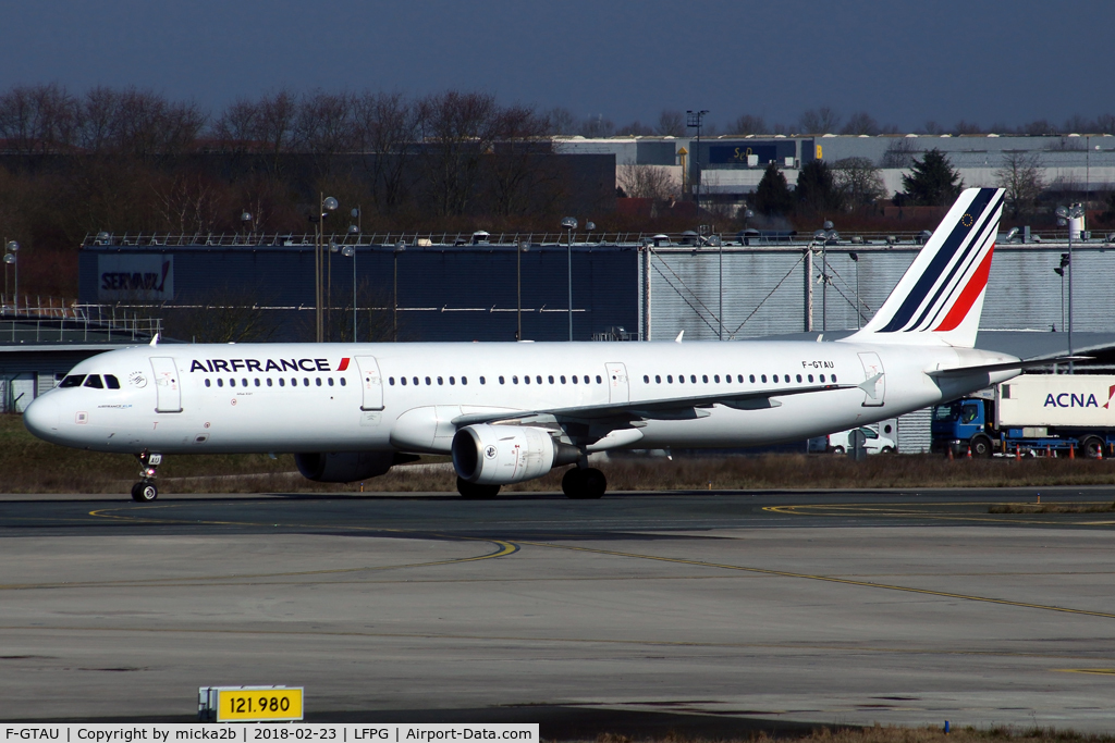 F-GTAU, 2009 Airbus A321-212 C/N 3814, Taxiing