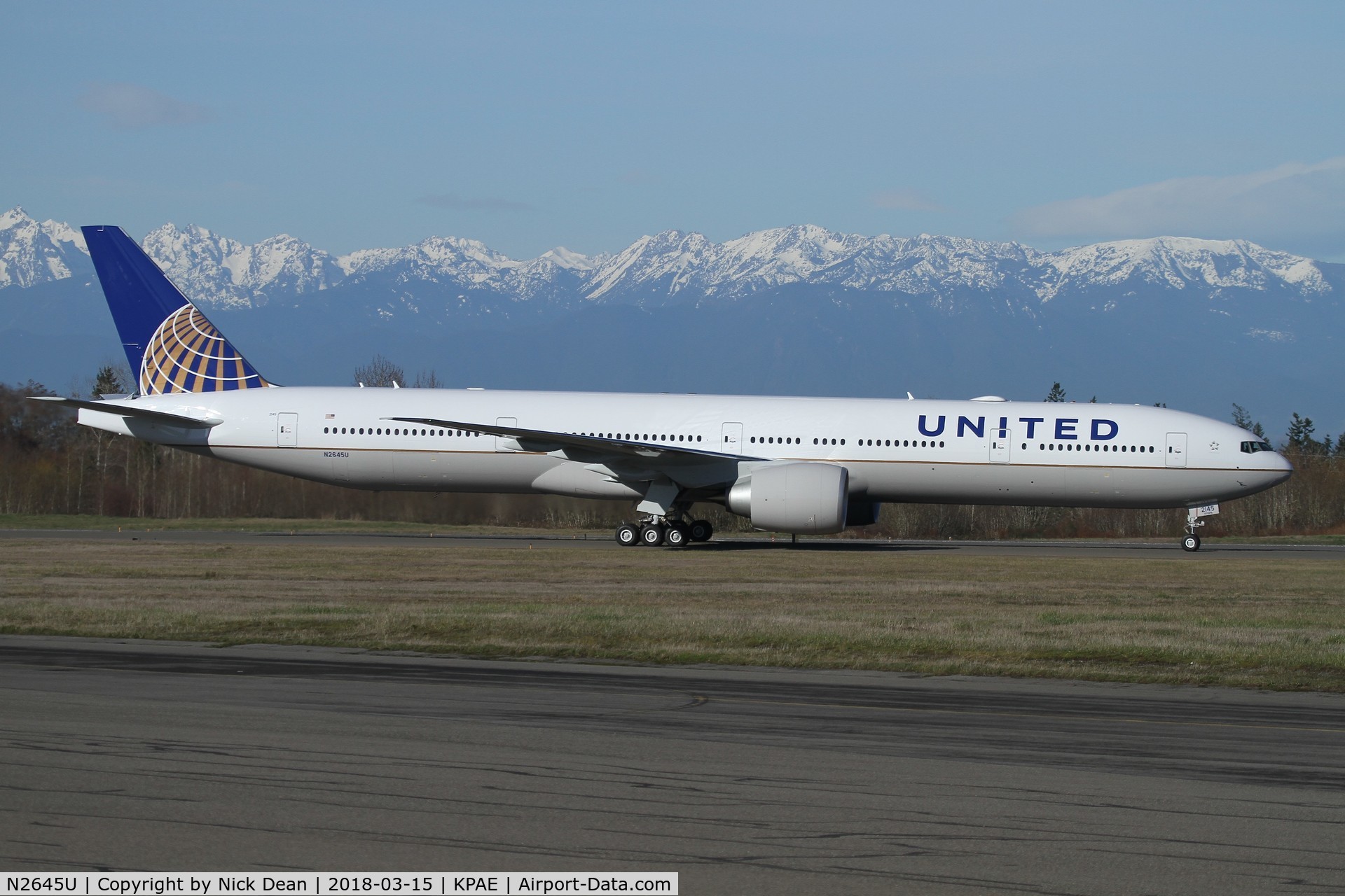 N2645U, 2017 Boeing 777-322/ER C/N 64989, PAE/KPAE