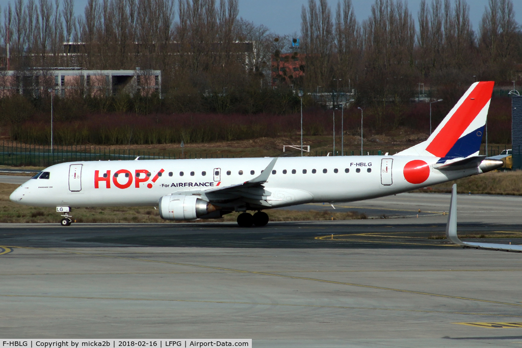 F-HBLG, 2009 Embraer 190LR (ERJ-190-100LR) C/N 19000254, Taxiing