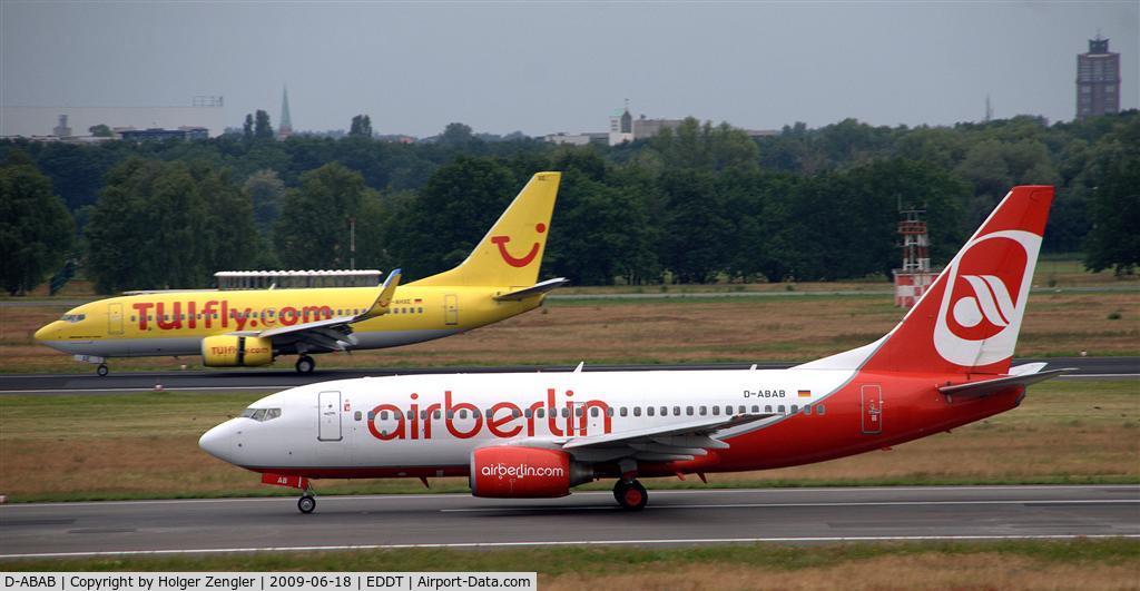 D-ABAB, 2001 Boeing 737-76Q C/N 30277, Yellow comes, white goes, red is here and there...