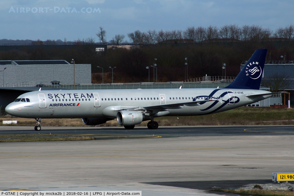 F-GTAE, 1998 Airbus A321-211 C/N 0796, Taxiing. Scrapped in october 2023.