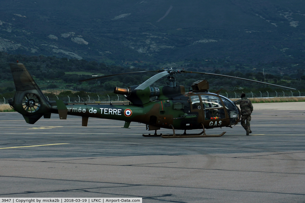 3947, Aérospatiale SA-342M Gazelle C/N 1947, Parked