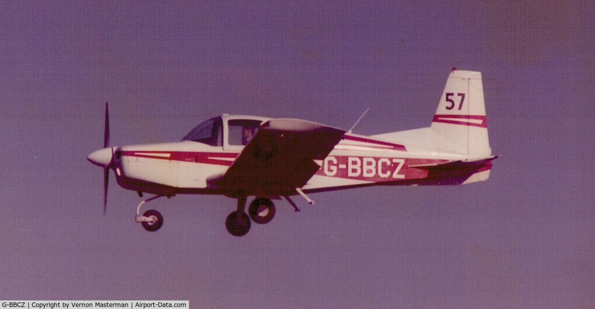 G-BBCZ, 1973 Grumman American AA-5 Traveler C/N AA5-0382, Compton Abbas c 1995
