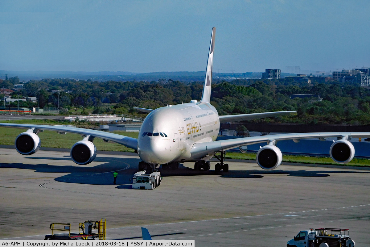 A6-APH, 2015 Airbus A380-861 C/N 199, At Mascot