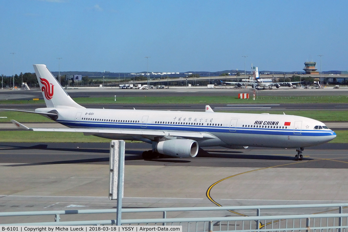 B-6101, 2015 Airbus A330-343 C/N 1685, At Mascot