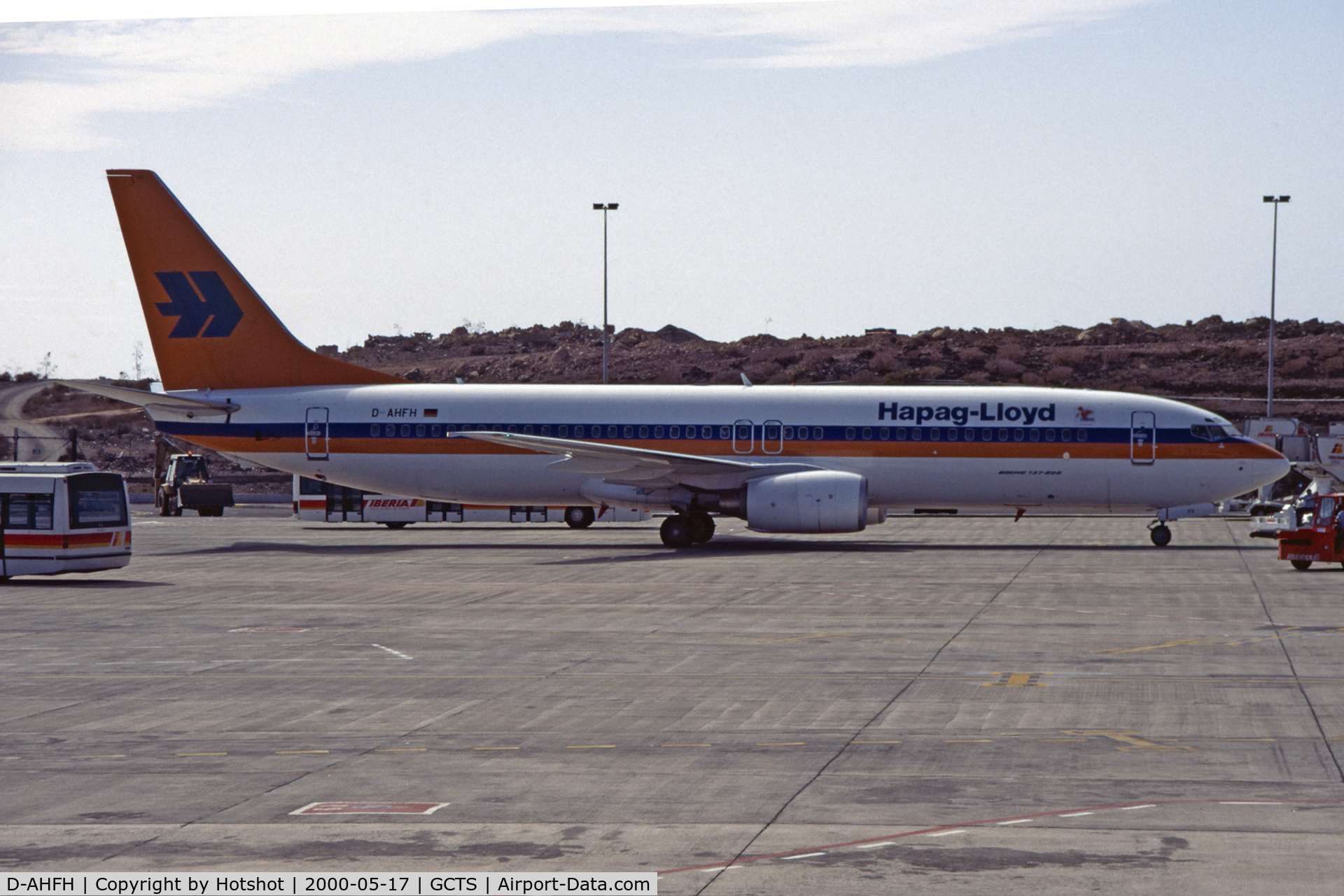 D-AHFH, 1999 Boeing 737-8K5 C/N 27983, Waiting for the return flight