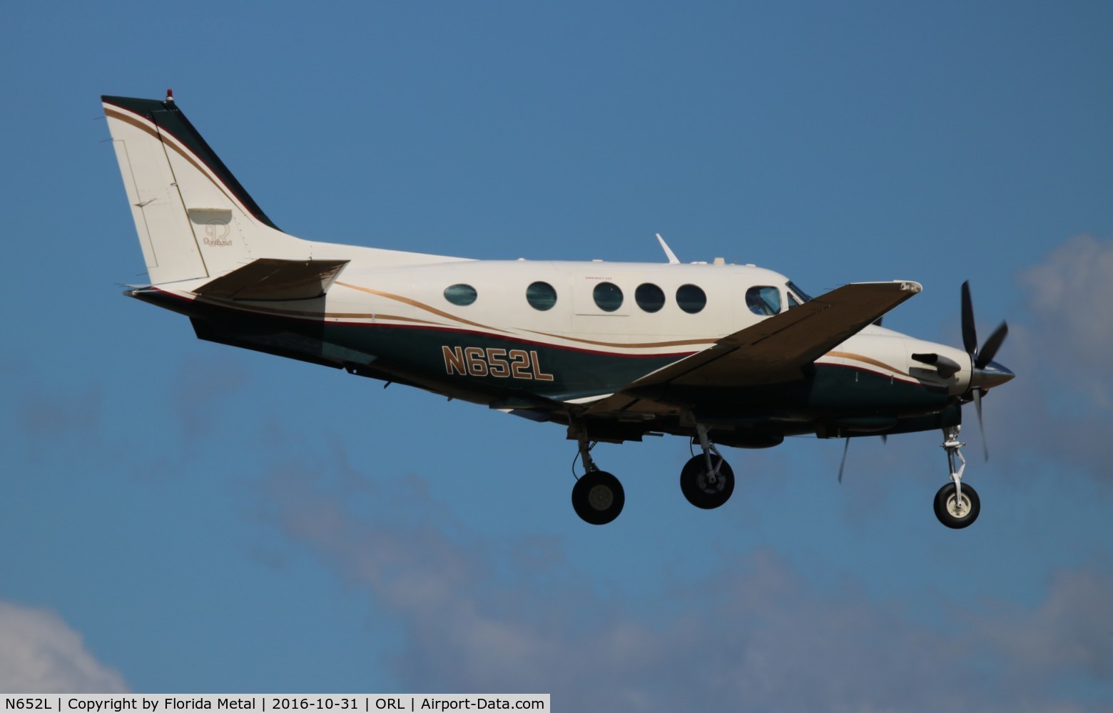 N652L, 1979 Beech E-90 King Air C/N LW-329, Beech E90