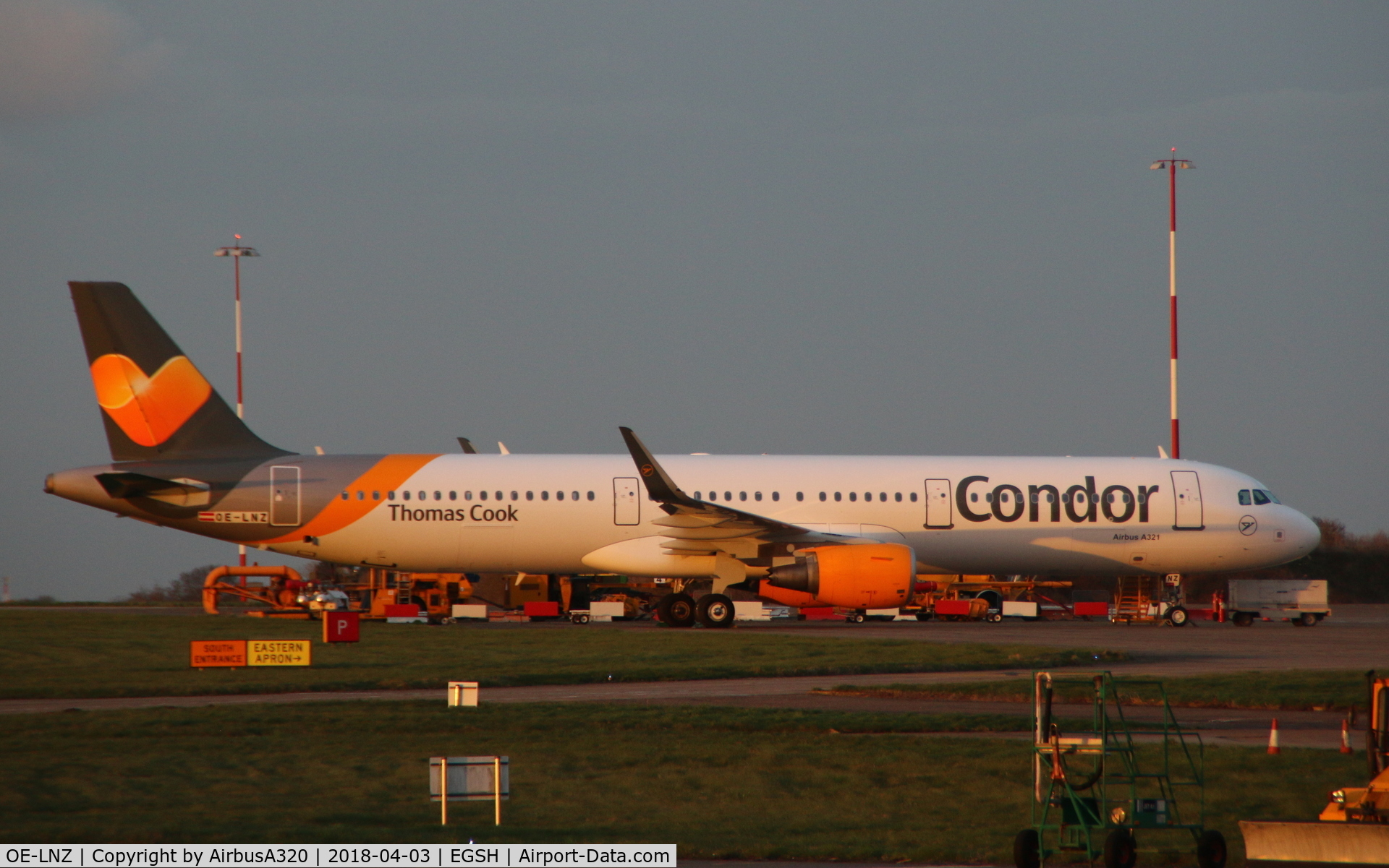 OE-LNZ, 2016 Airbus A321-211 C/N 6979, Sun setting on Condor
