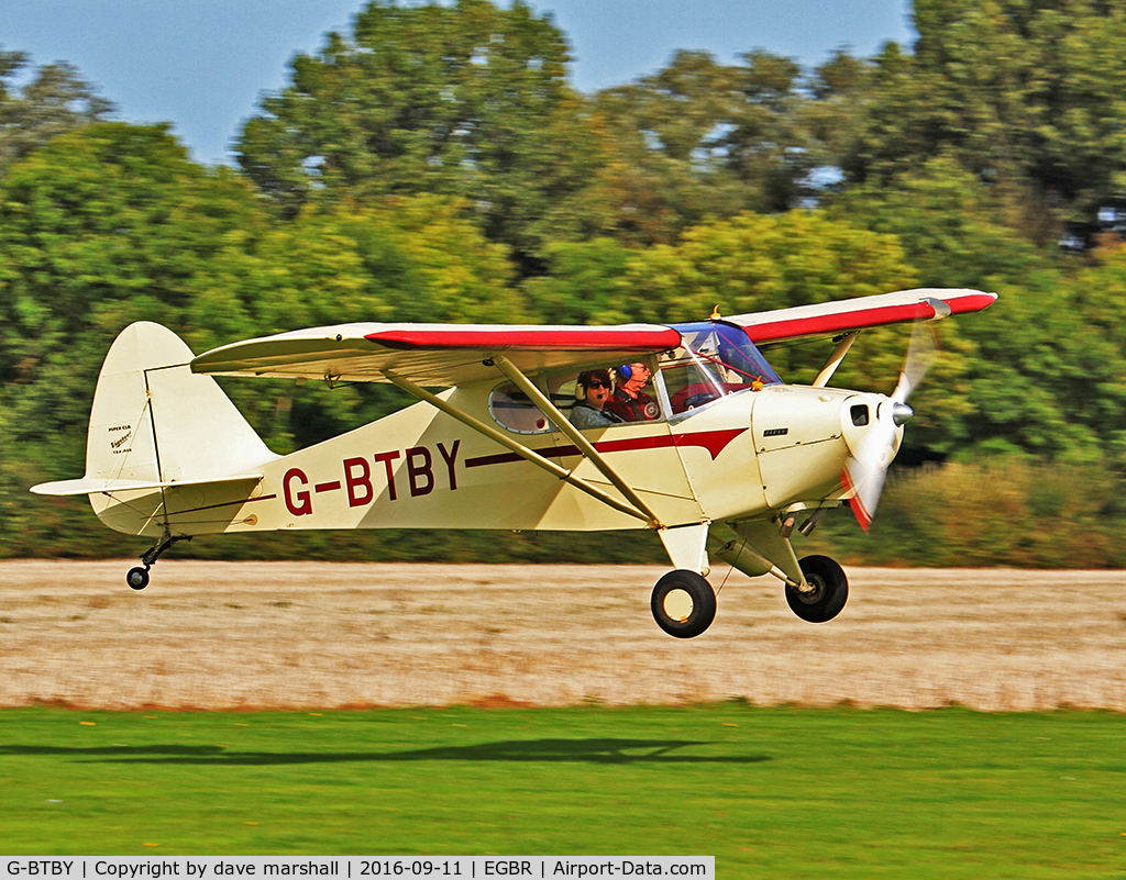 G-BTBY, 1948 Piper PA-17 Vagabond C/N 17-195, Lift off