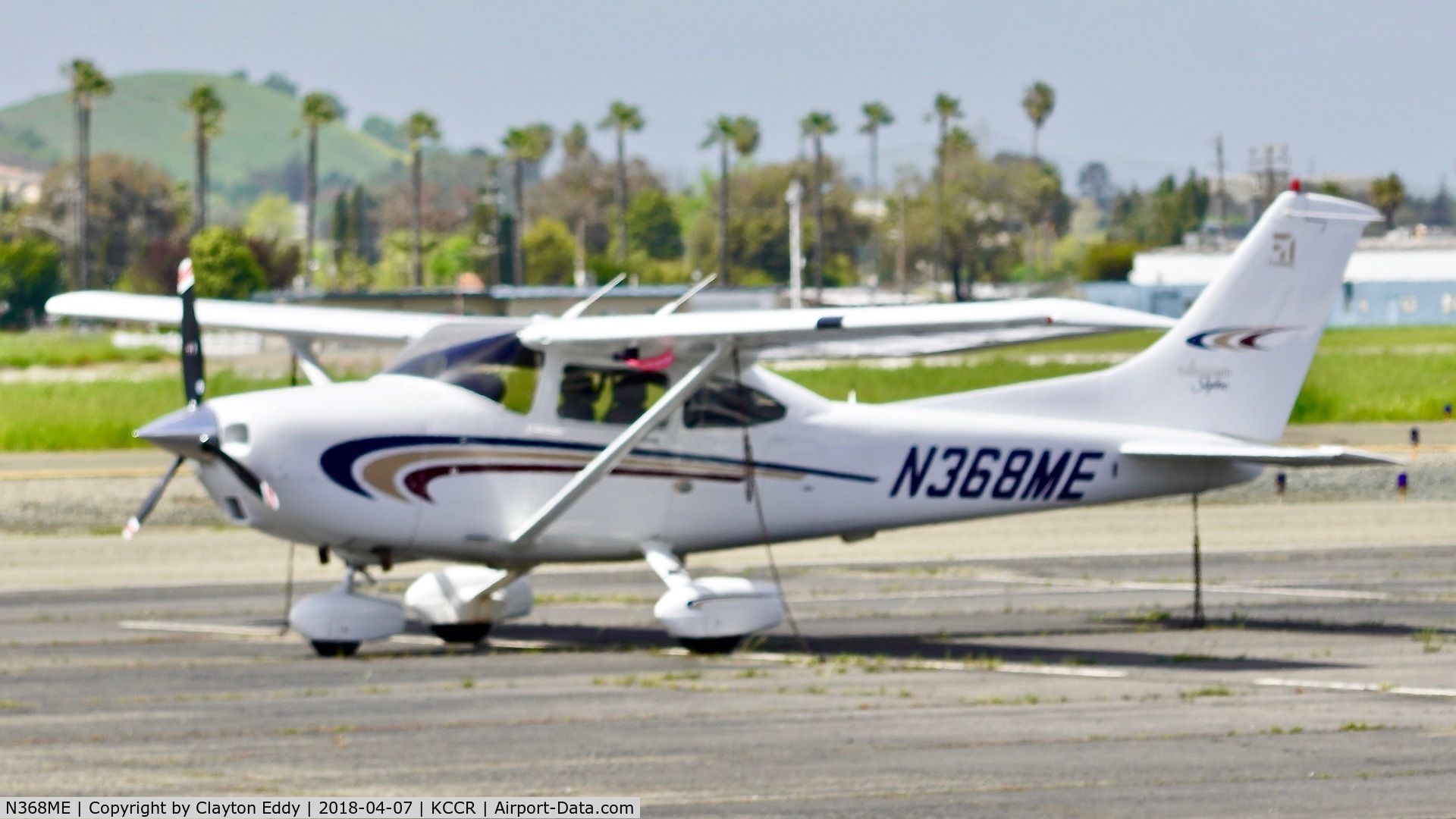 N368ME, 2000 Cessna 182S Skylane C/N 18280859, Buchanan Field Concord California 2018.