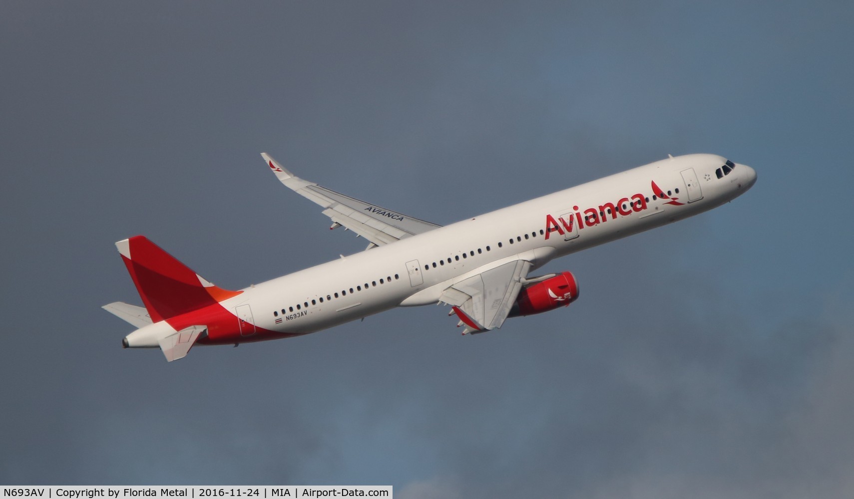 N693AV, 2014 Airbus A321-231 C/N 6002, Avianca