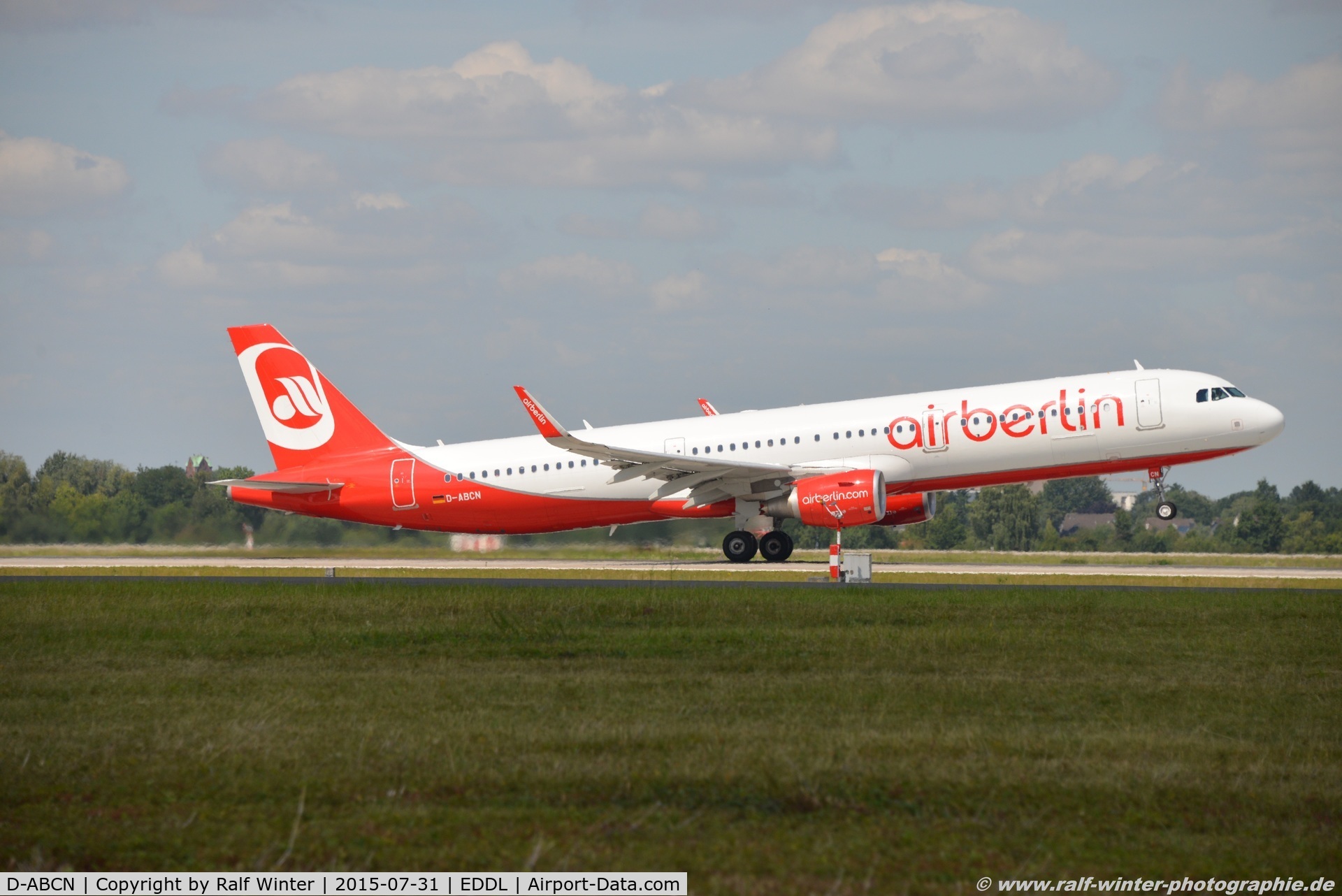 D-ABCN, 2015 Airbus A321-211 C/N 6454, Airbus A321-211(W) - AB BER Air Berlin - 6454 - D-ABCN - 31.07.2015 - DUS