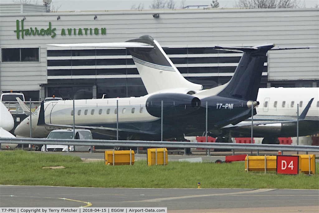 T7-PNI, 2009 Embraer EMB-135BJ Legacy 600 C/N 14501091, At London Luton
