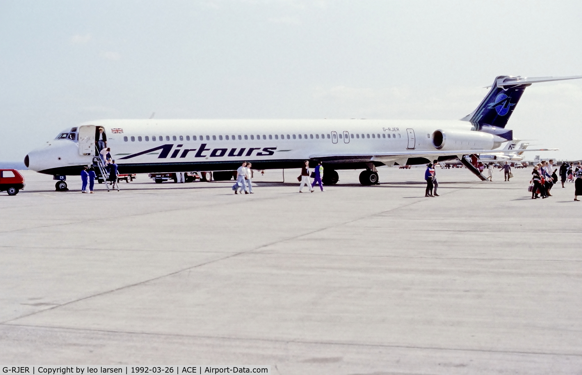 G-RJER, 1991 McDonnell Douglas MD-83 (DC-9-83) C/N 49949, Lanzarote 27.3.1992