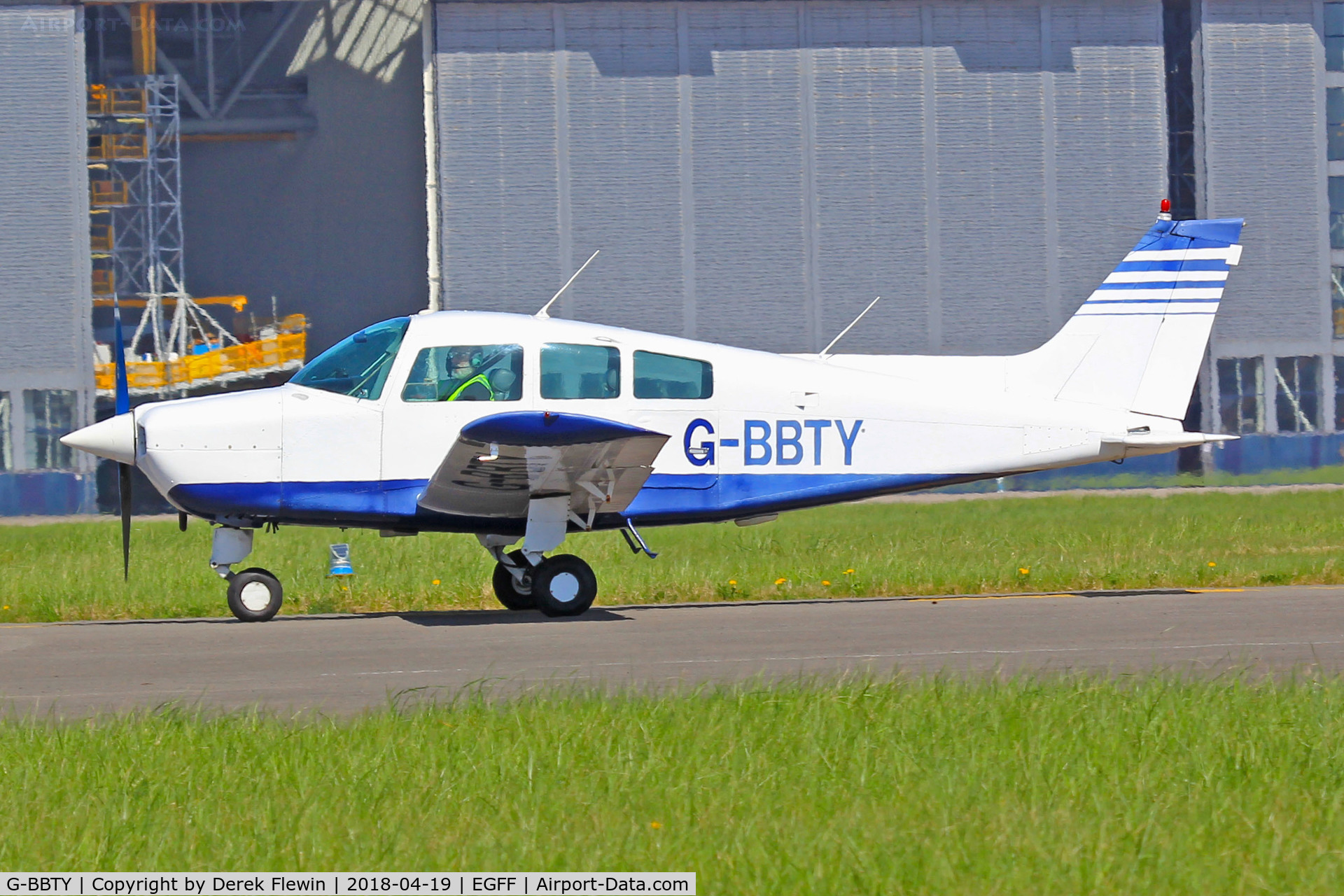 G-BBTY, 1974 Beech C23 Sundowner 180 Sundowner 180 C/N M-1525, SUNDOWNER 180, seen shortly after landing on runway 30.