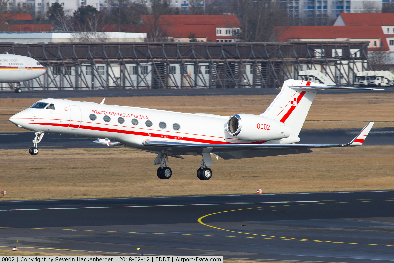 0002, 2017 Gulfstream GV-SP (G550) C/N 5554, Polish Gulfstream at Berlin.