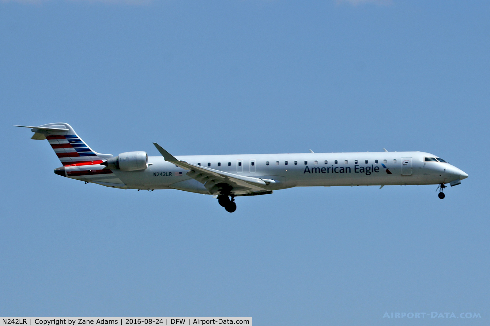 N242LR, 2006 Canadair CRJ-900LR (CL-600-2D24) C/N 15076, Arriving at DFW Airport